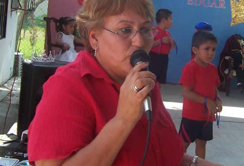 Kinder Estefanía Castañeda, celebra 25 aniversario